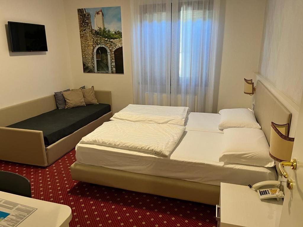 Hotel Villa Nadia Malcesine Luaran gambar